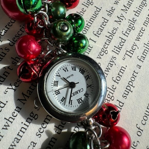 Christmas Theme Jingle Bell Bracelet Watch 7.25" with New Battery - Picture 10 of 11